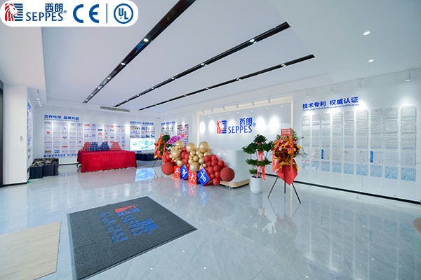 冰球突破app下载门业