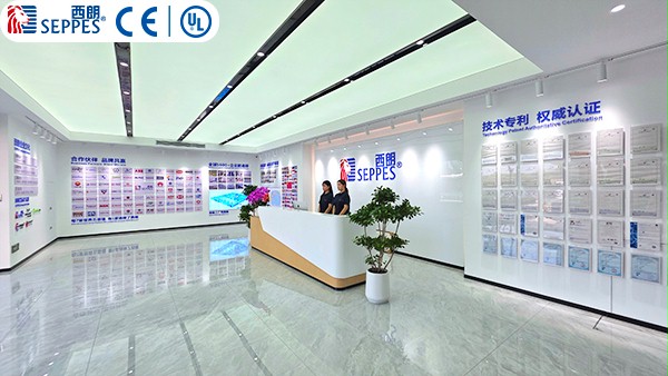 冰球突破app下载门业企业前厅